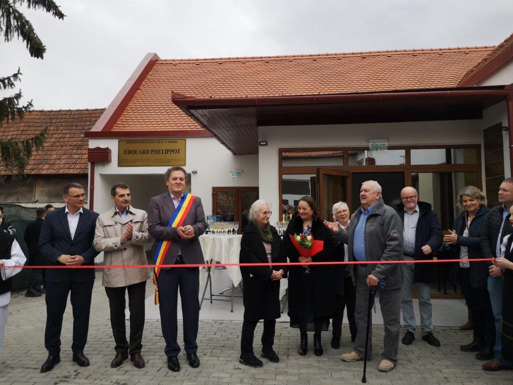 Inauguration du dispensaire Edouard Phélippot à Seica Mare
